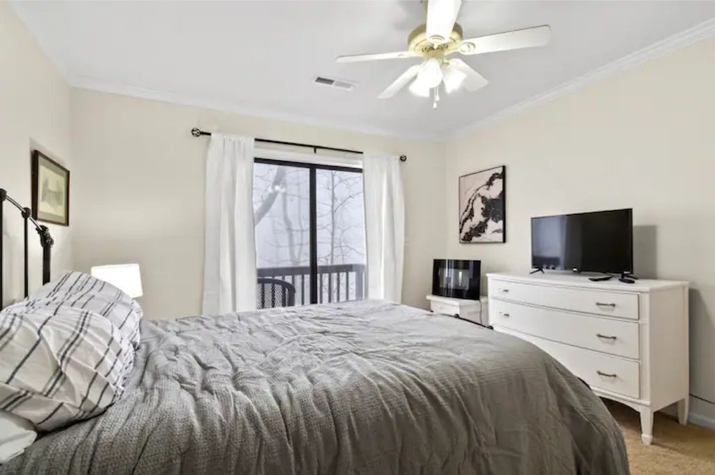 Photo of Bedroom in Roseland