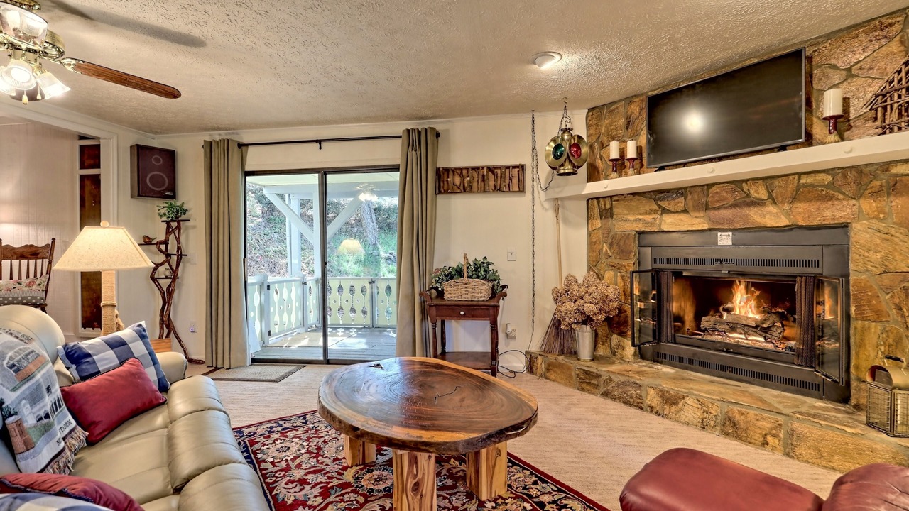 Photo of Bedroom in Sky Valley