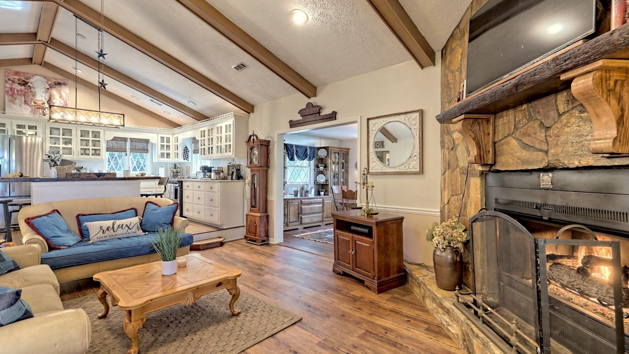 Photo of Bedroom in Sky Valley
