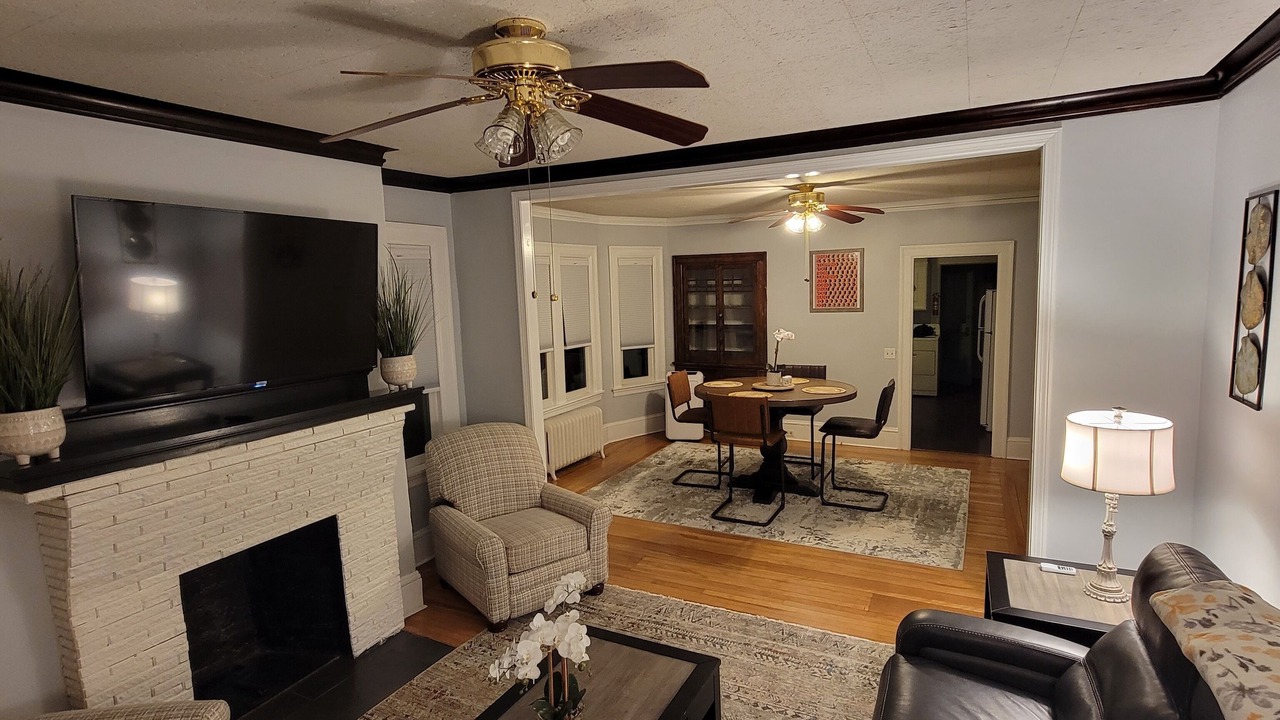 Photo of Livingroom in Forest Grove