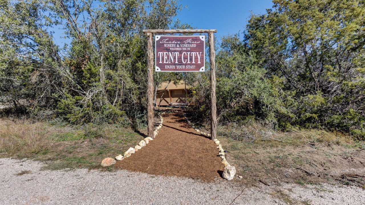 Photo of Outdoor in Johnson City