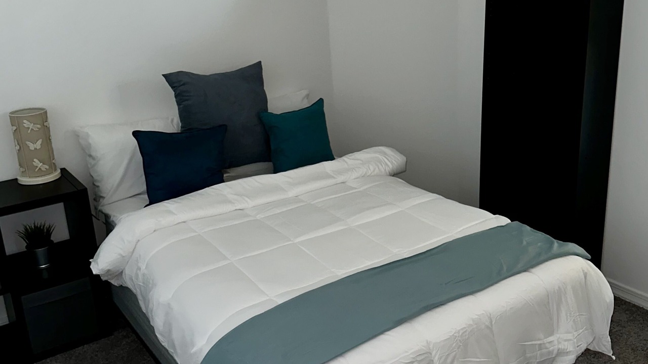 Photo of Bedroom in Glendale