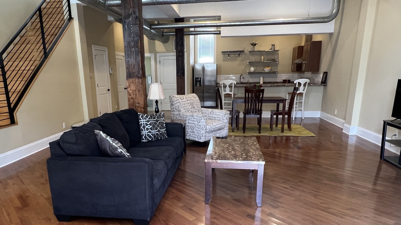 Photo of Livingroom in Tower Grove East