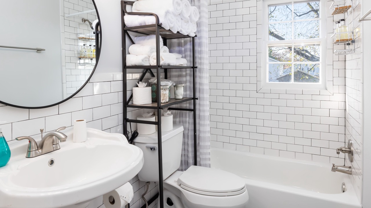 Photo of Bathroom in Newark