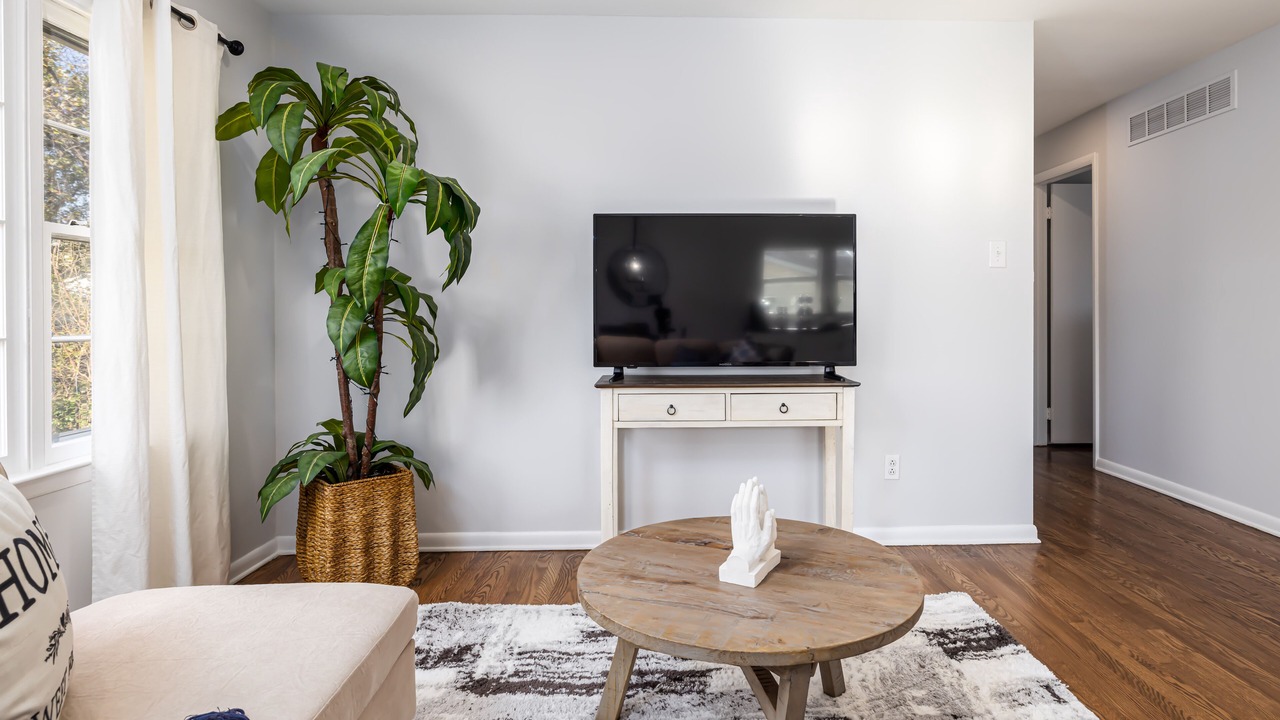 Photo of Livingroom in Newark