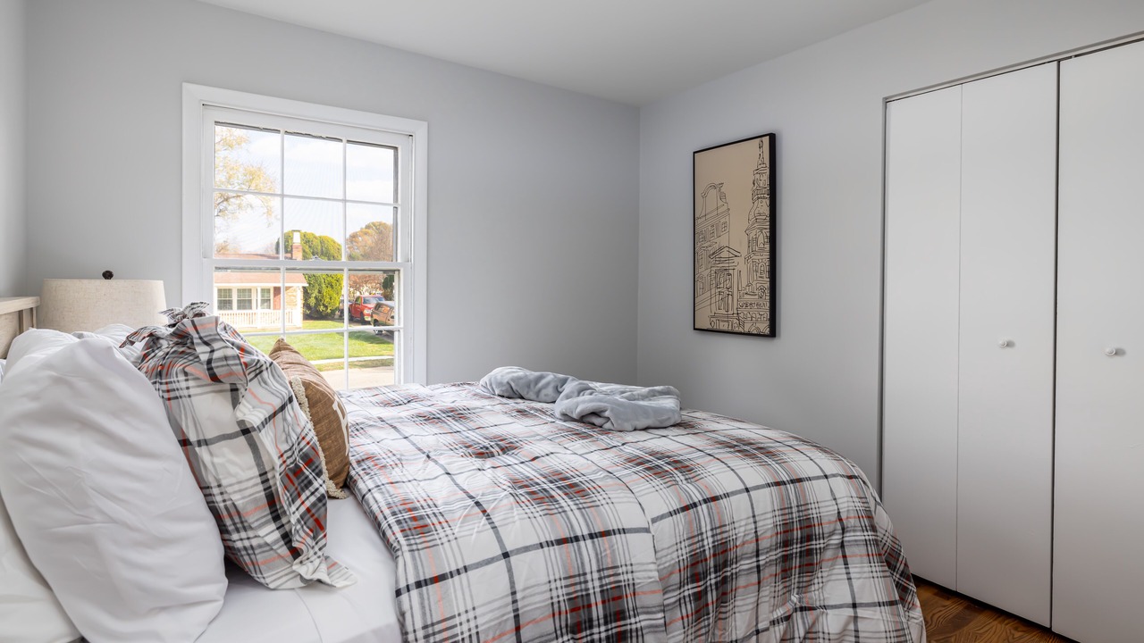 Photo of Bedroom in Newark