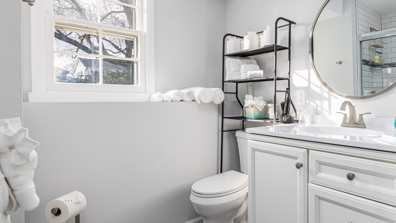 Photo of Bathroom in Newark