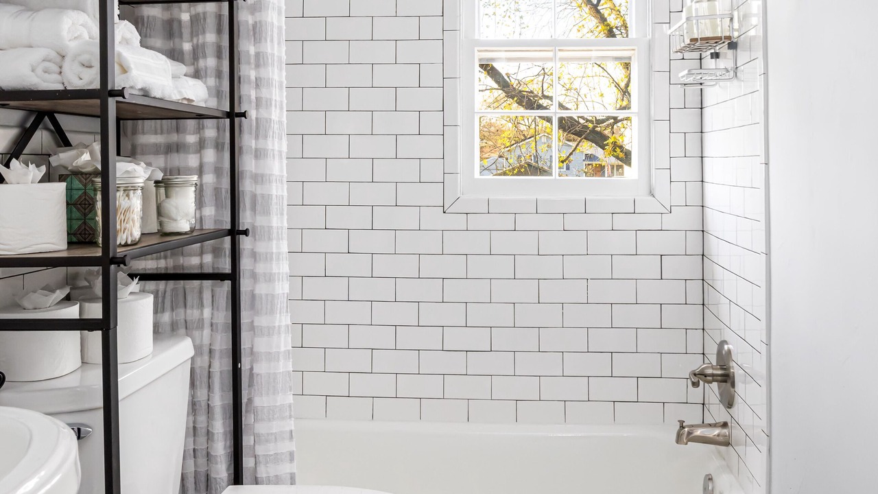 Photo of Bathroom in Newark