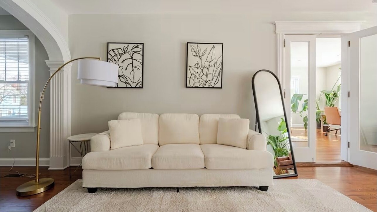 Photo of Livingroom in Orange