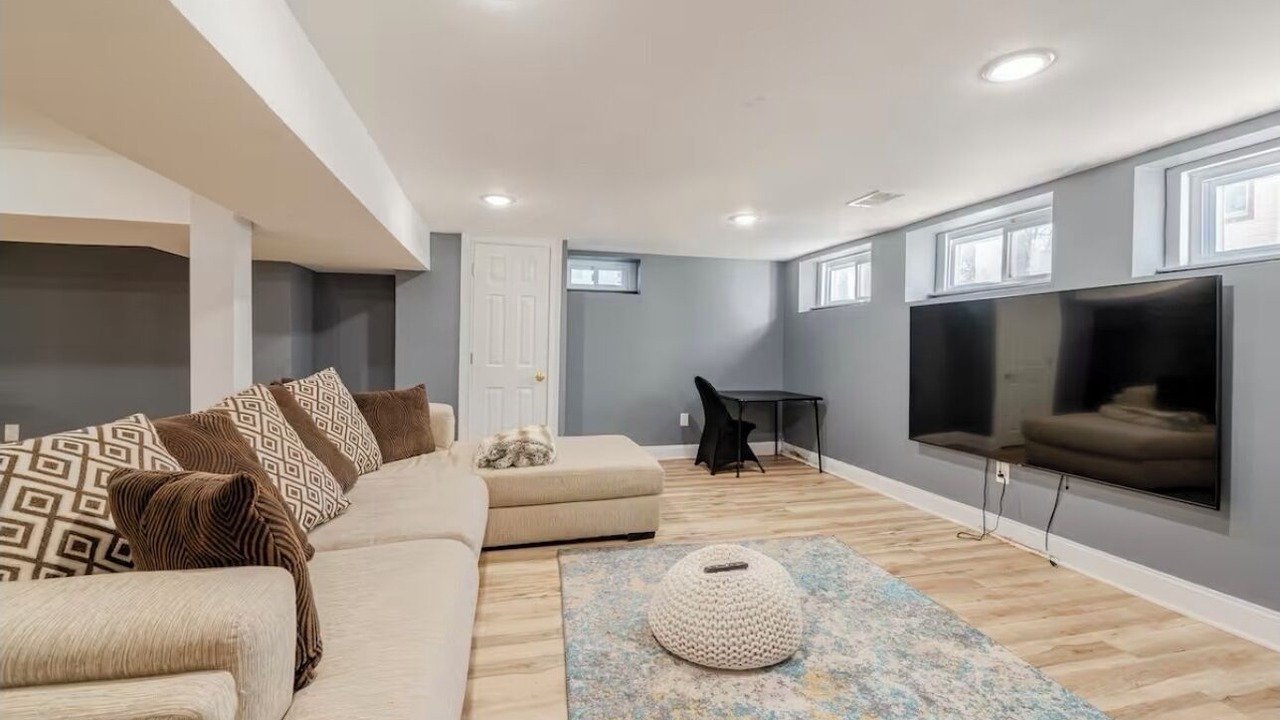 Photo of Livingroom in Orange