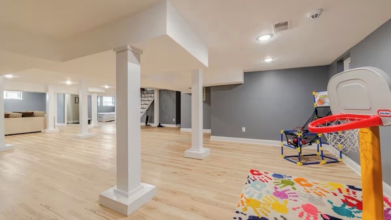 Photo of Others in Orange