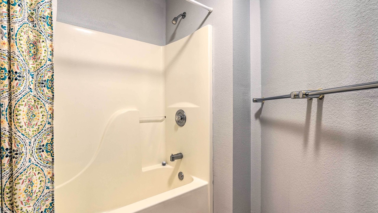 Photo of Bathroom in Lakehills