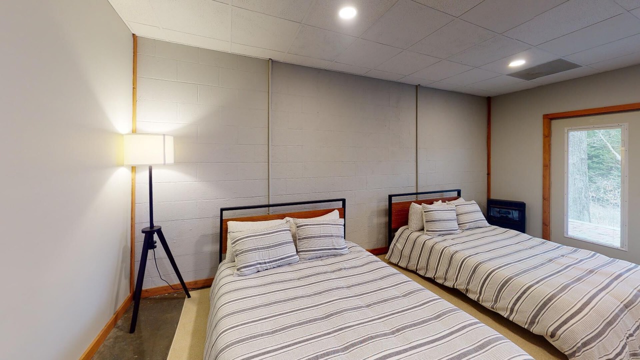 Photo of Bedroom in Seneca