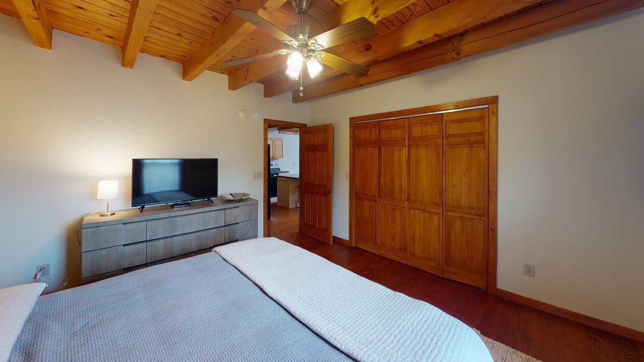 Photo of Bedroom in Seneca