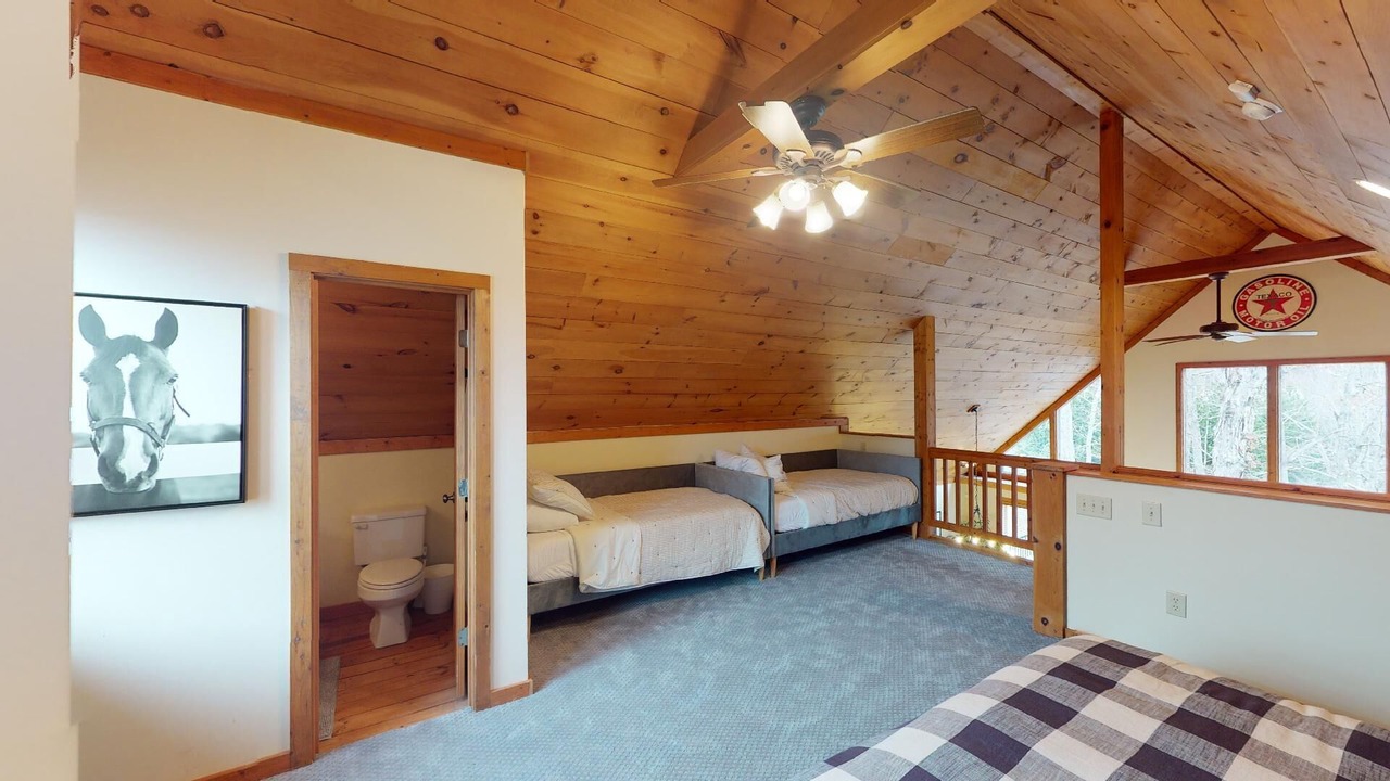 Photo of Bedroom in Seneca
