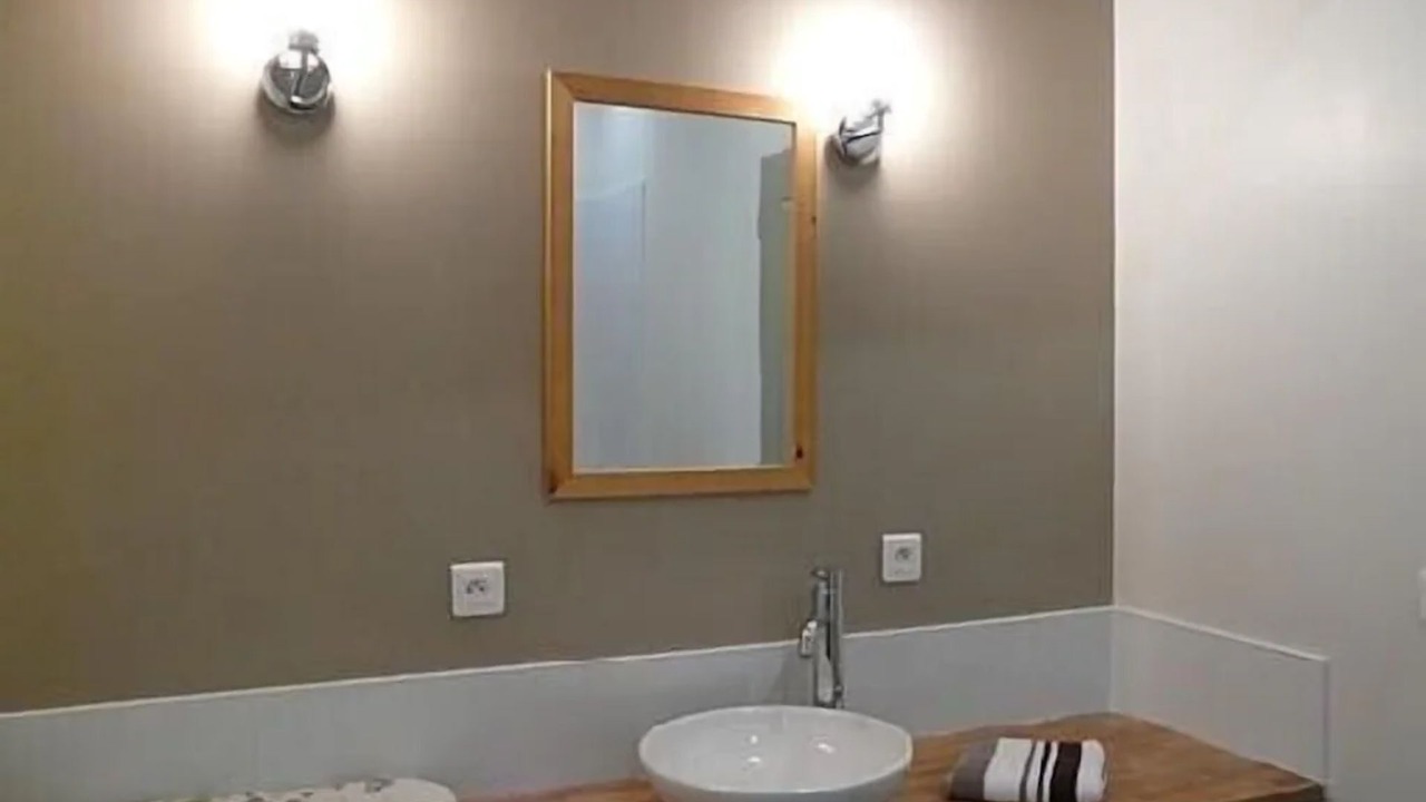 Photo of Bathroom in Saint-Martin-Lars-en-Sainte-Hermine