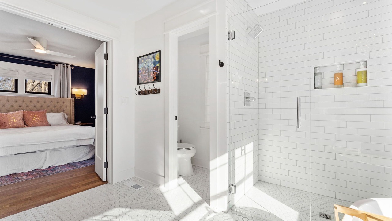 Photo of Bathroom in Fairway