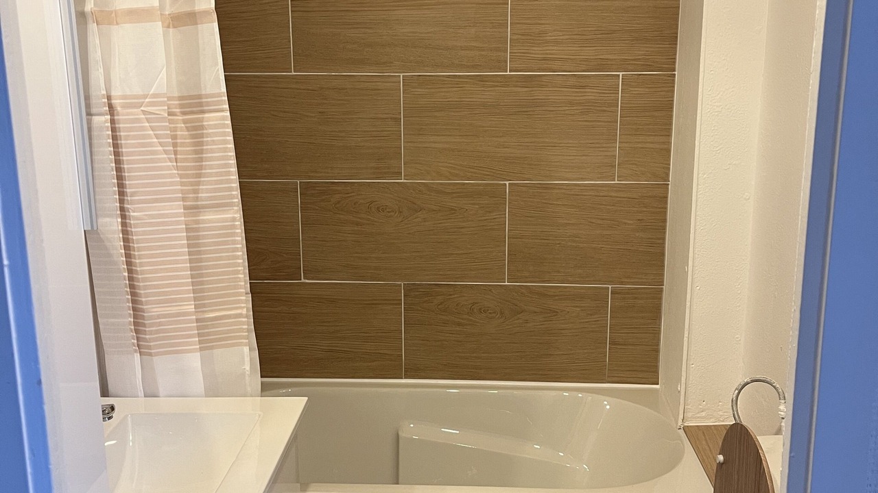 Photo of Bathroom in Dernier Sou