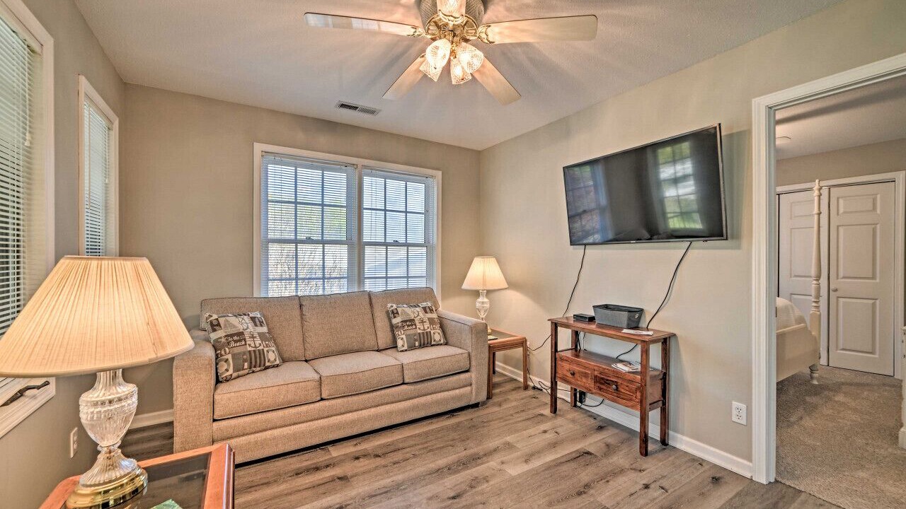 Photo of Livingroom in Gilbertsville