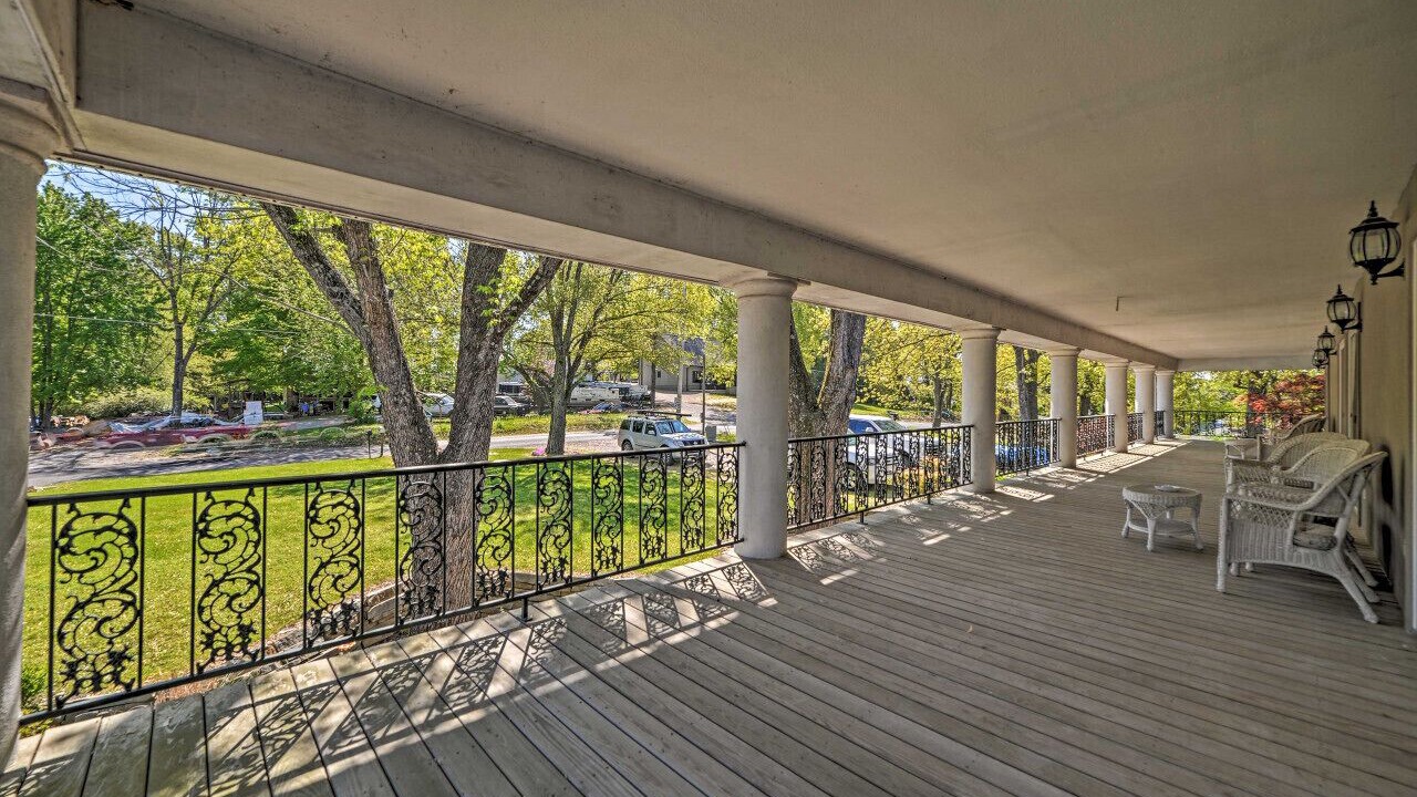 Photo of Patio Balcony in Gilbertsville