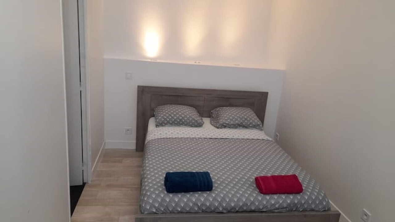 Photo of Bedroom in Courlancy