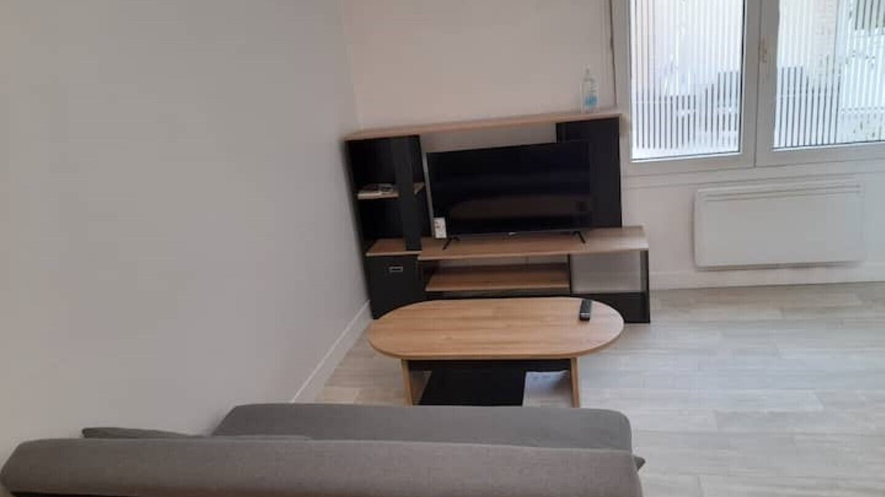 Photo of Livingroom in Courlancy