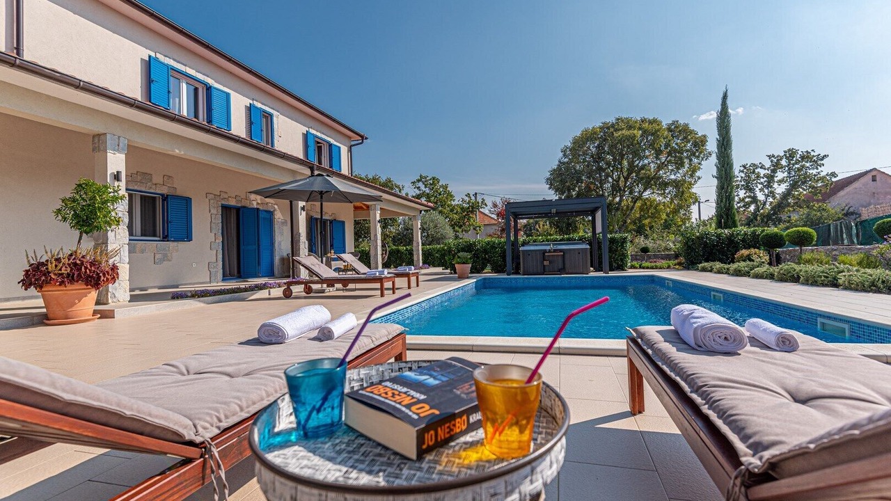 Photo of Outdoor in Drnis