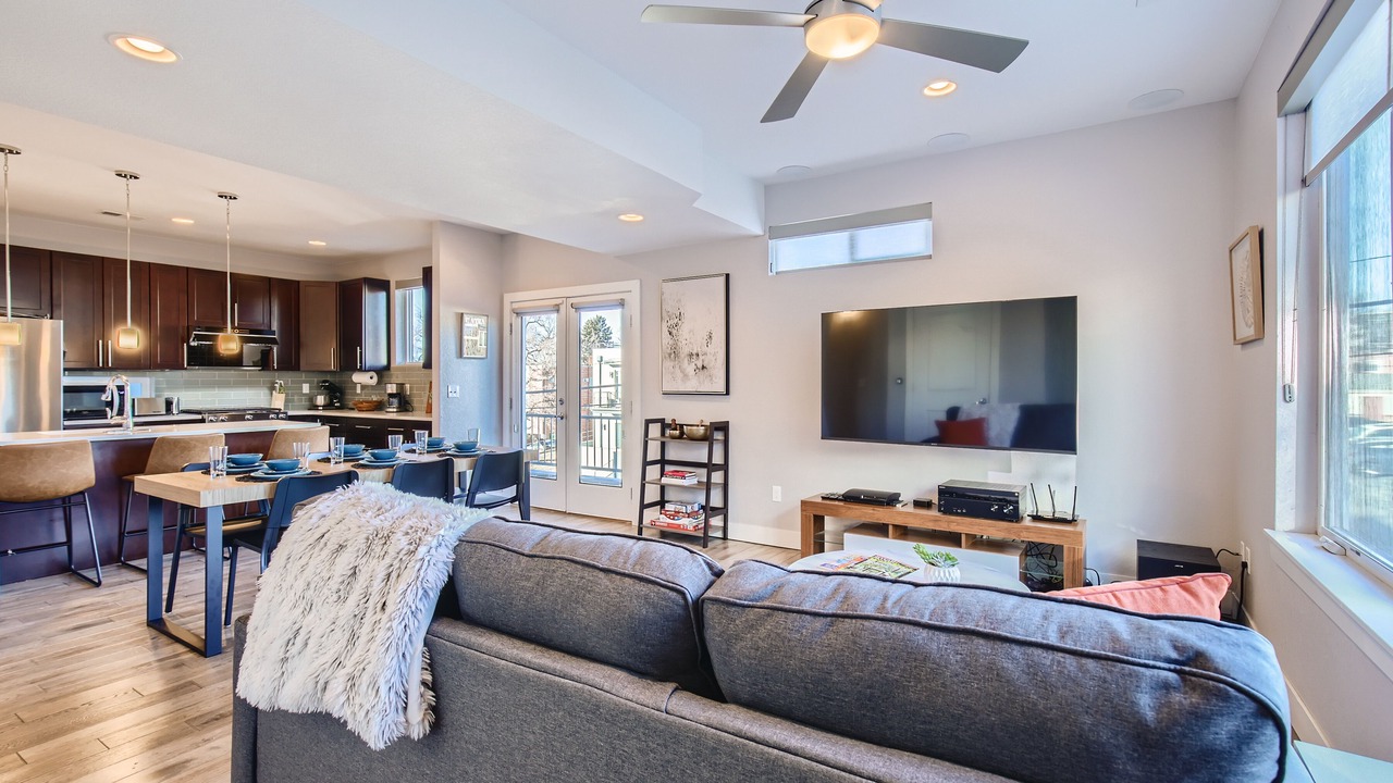 Photo of Bedroom in Jefferson Park