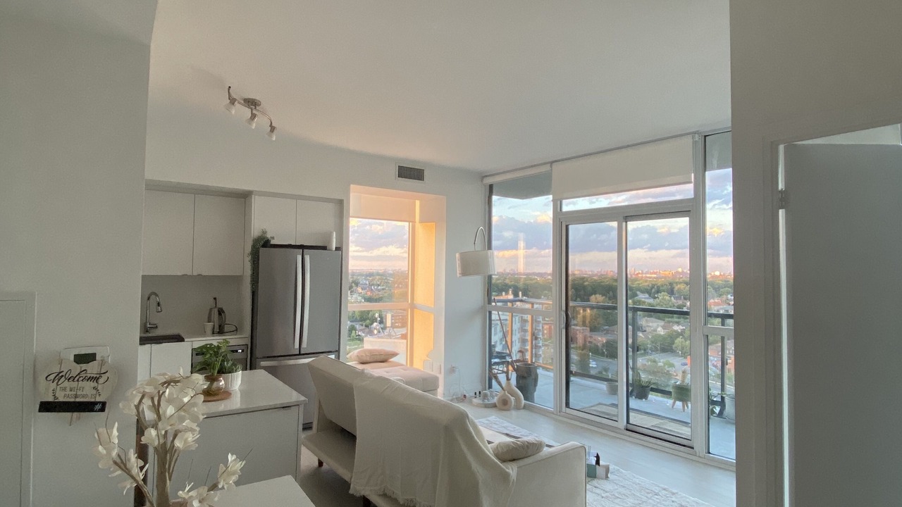 Photo of Livingroom in Brookhaven - Amesbury