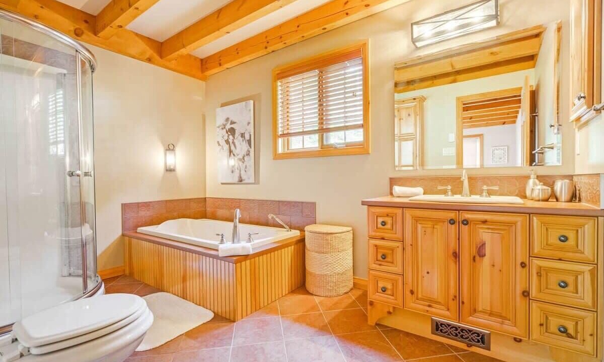 Photo of Bathroom in Val-des-Monts