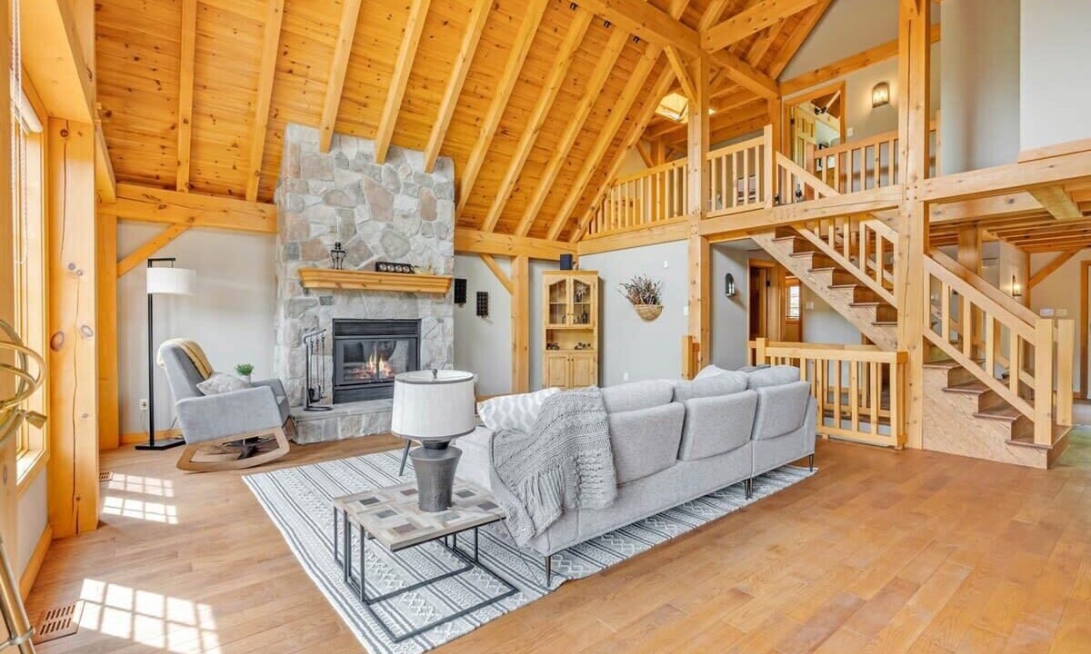 Photo of Livingroom in Val-des-Monts