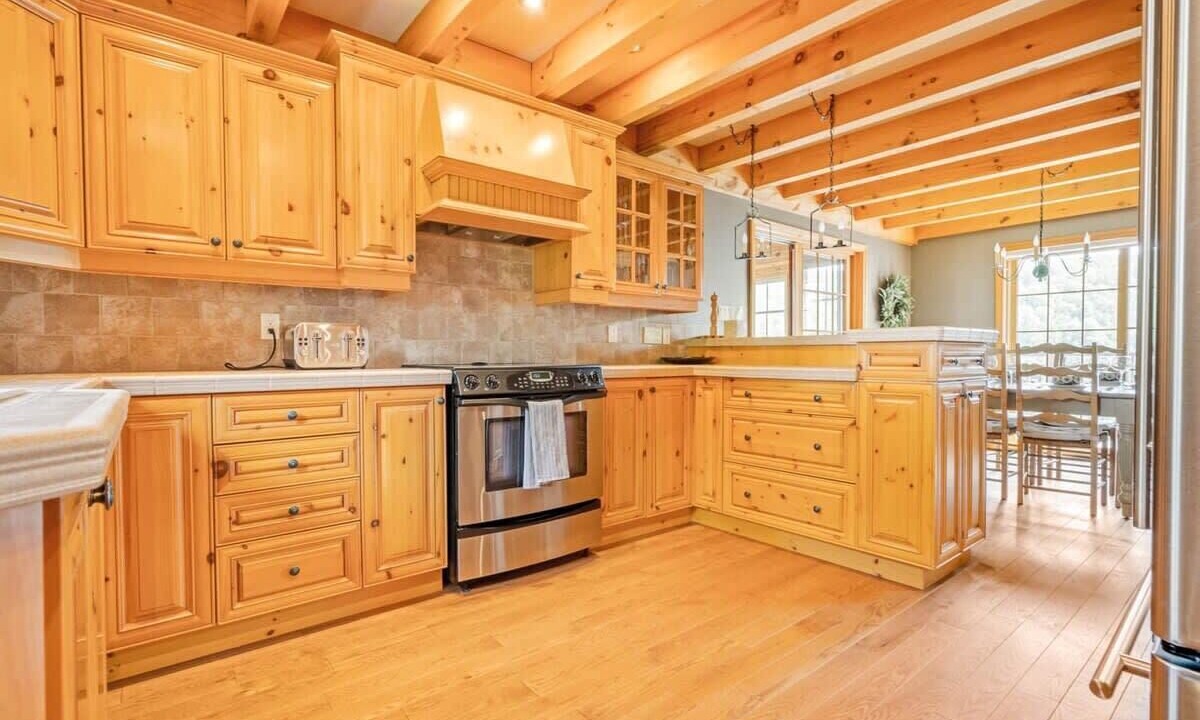 Photo of Kitchen in Val-des-Monts