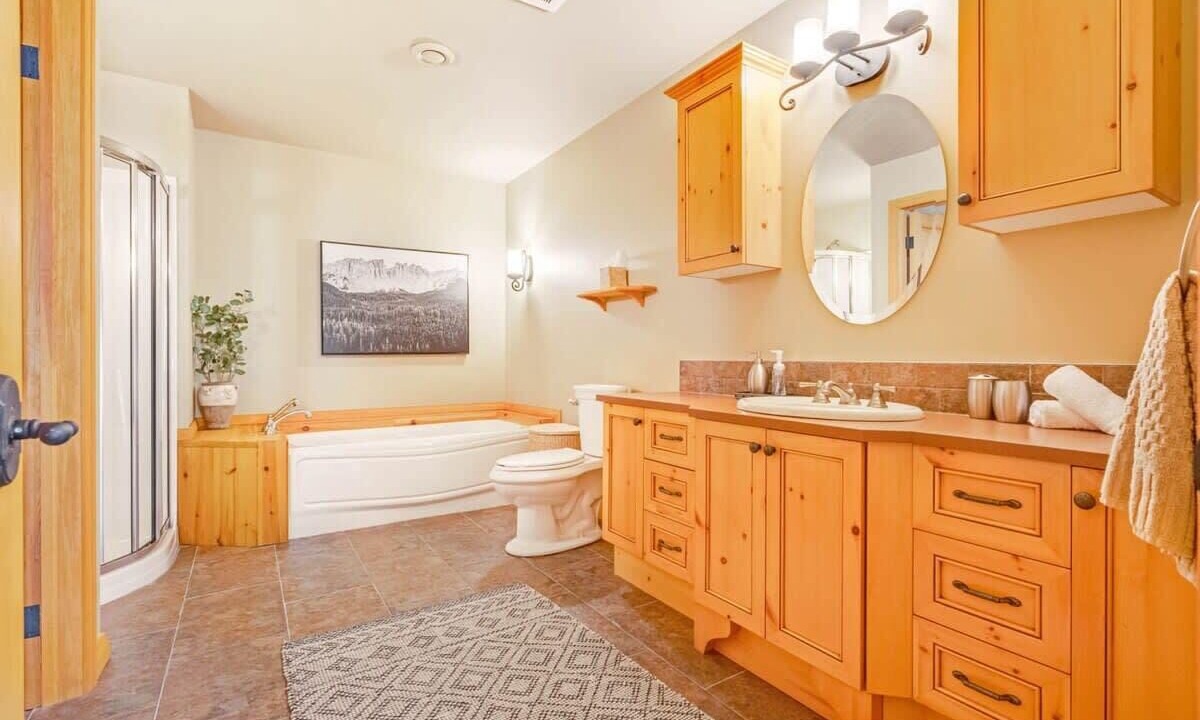 Photo of Bathroom in Val-des-Monts