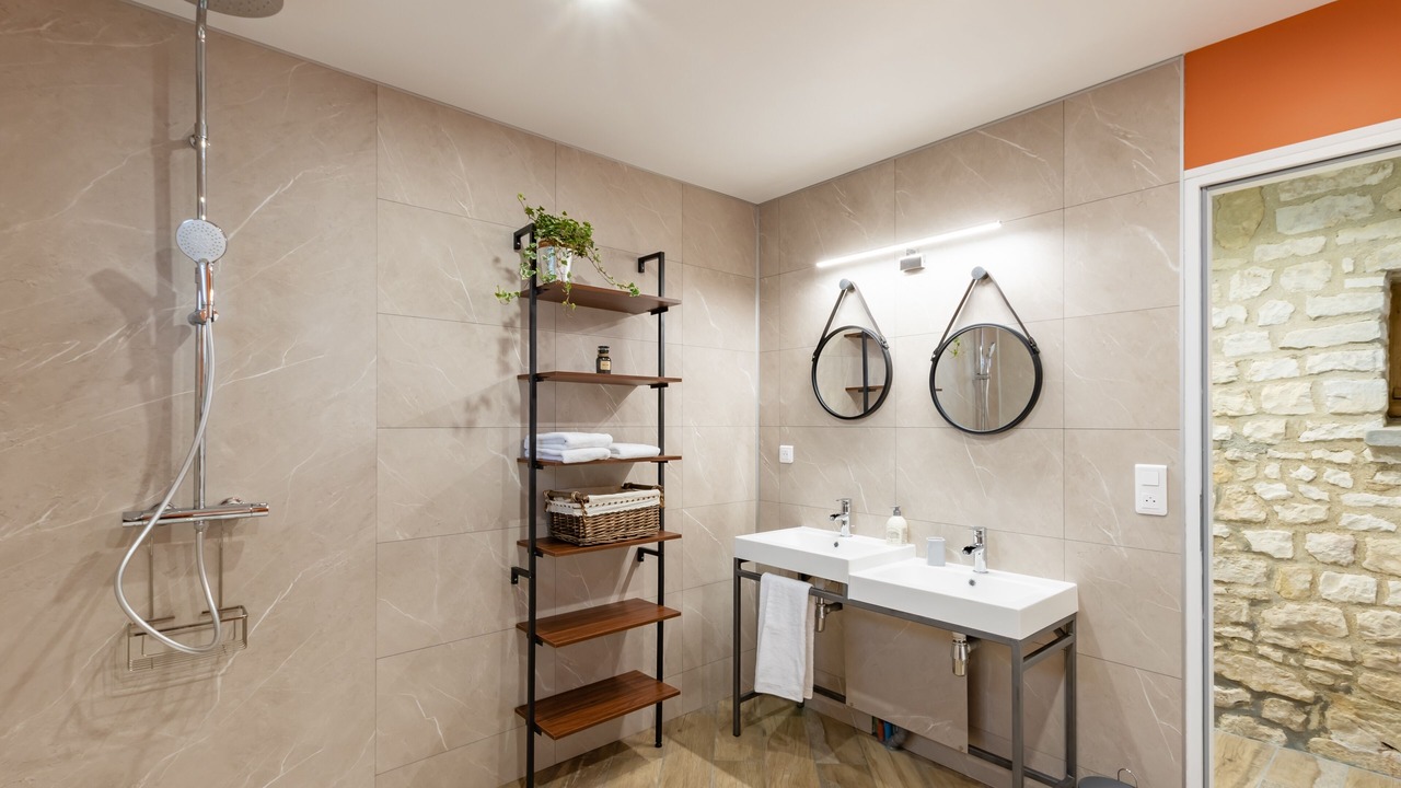 Photo of Bathroom in Clermont-les-Fermes