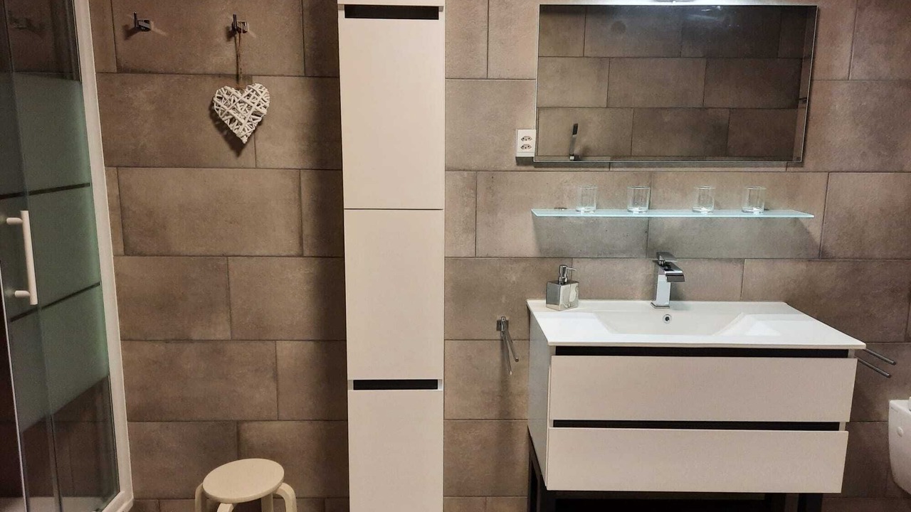 Photo of Bathroom in Andelfingen District