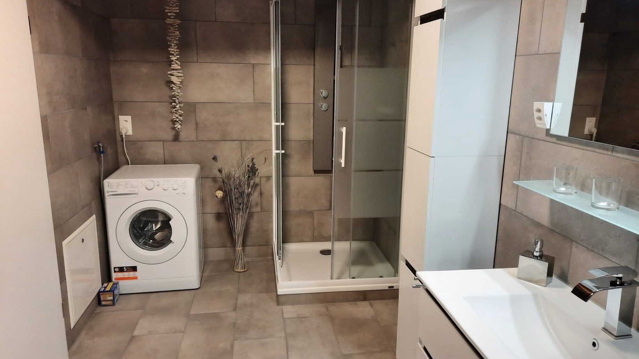 Photo of Bathroom in Andelfingen District