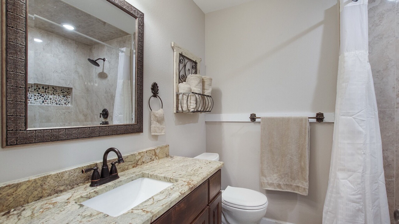 Photo of Bathroom in Medical Center District