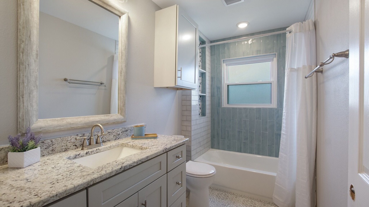 Photo of Bathroom in Medical Center District