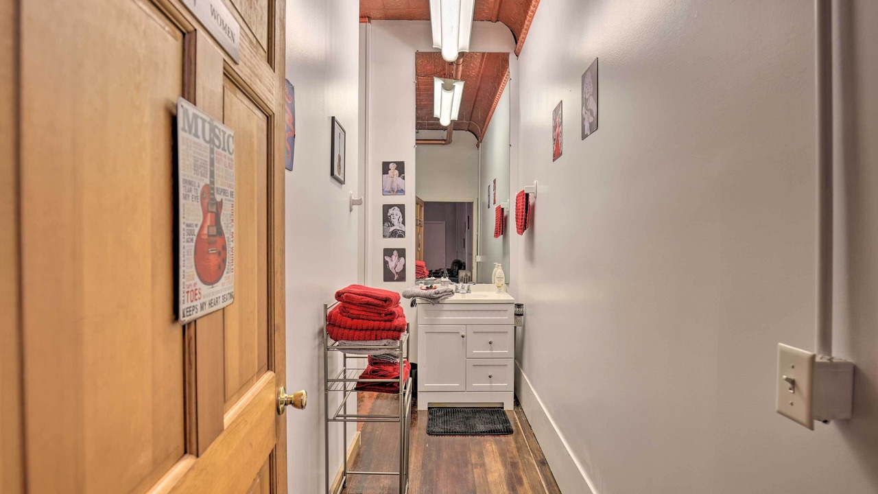 Photo of Bathroom in Oaks Corners