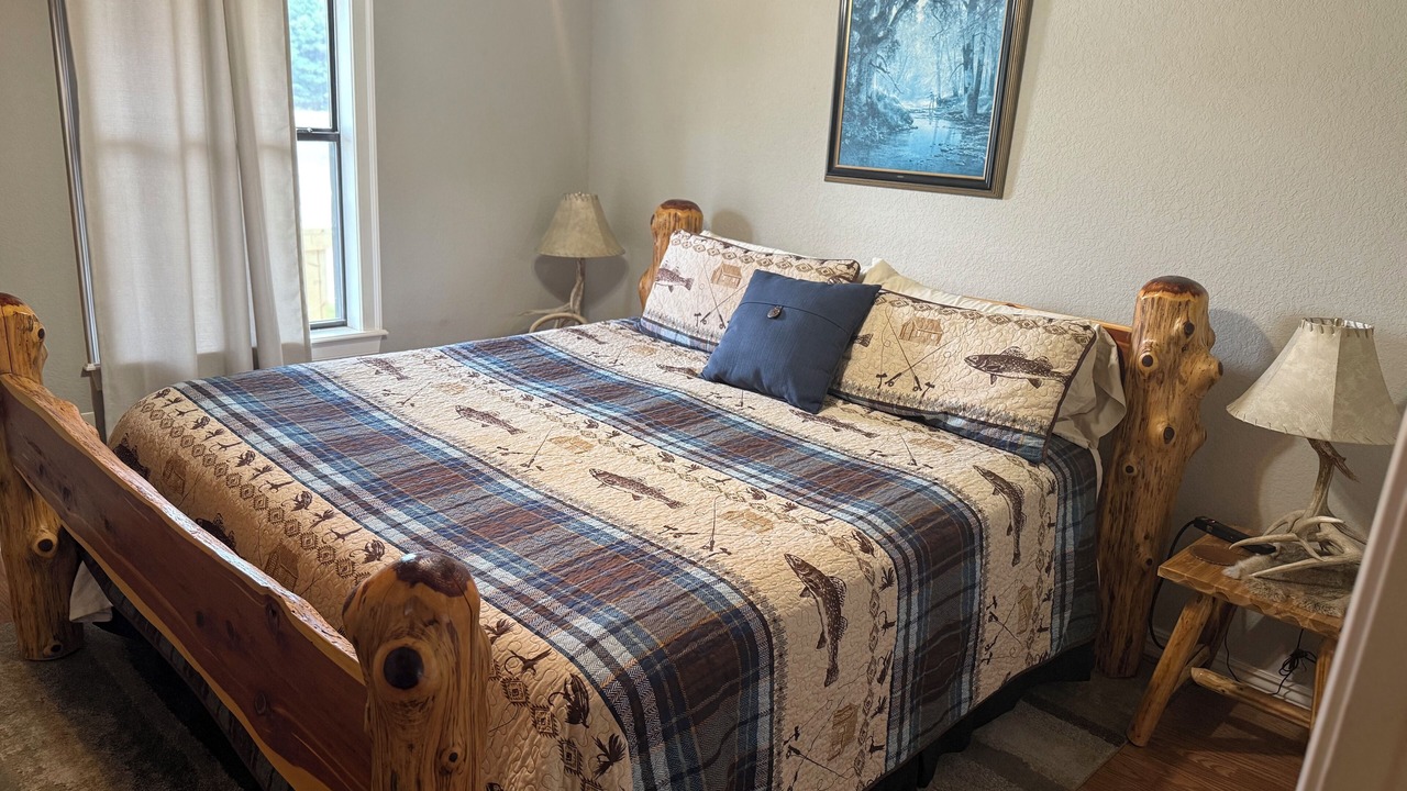 Photo of Bedroom in Bates