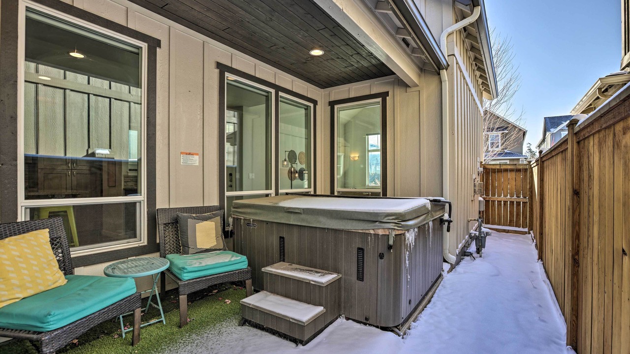 Photo of Outdoor in Old Farm District