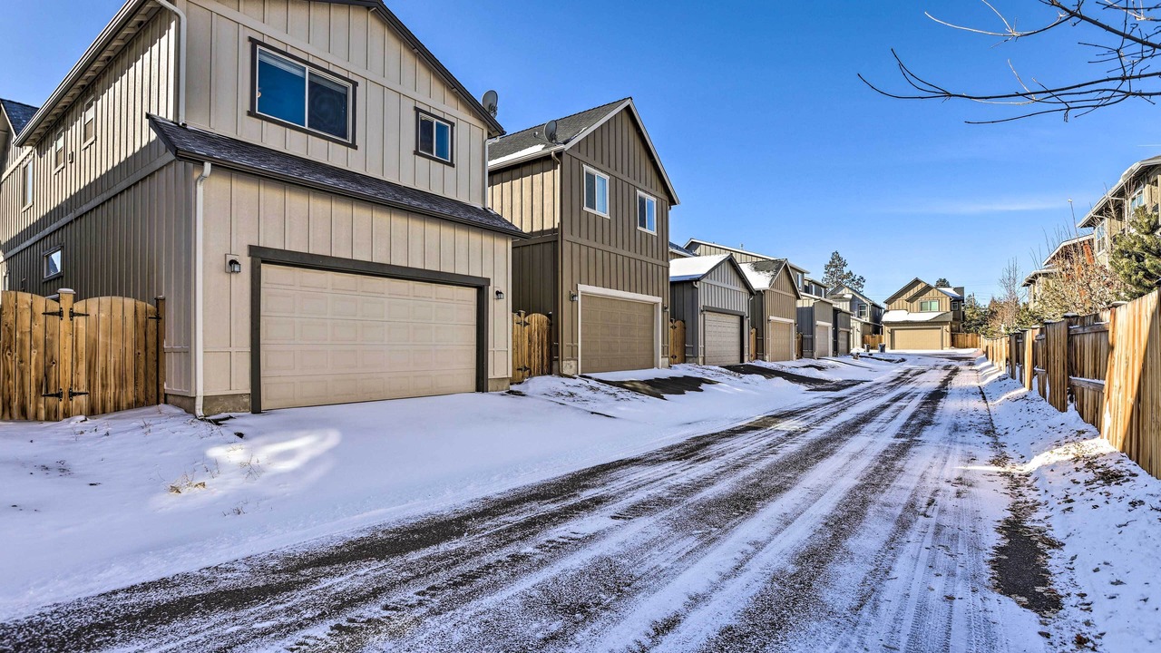 Photo of Outdoor in Old Farm District