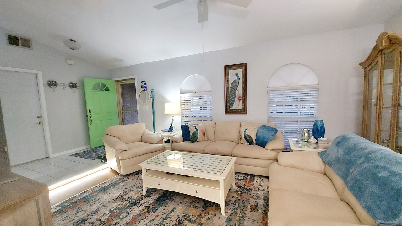 Photo of Livingroom in Orange City