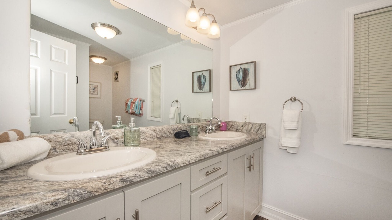 Photo of Bathroom in Crawfordville