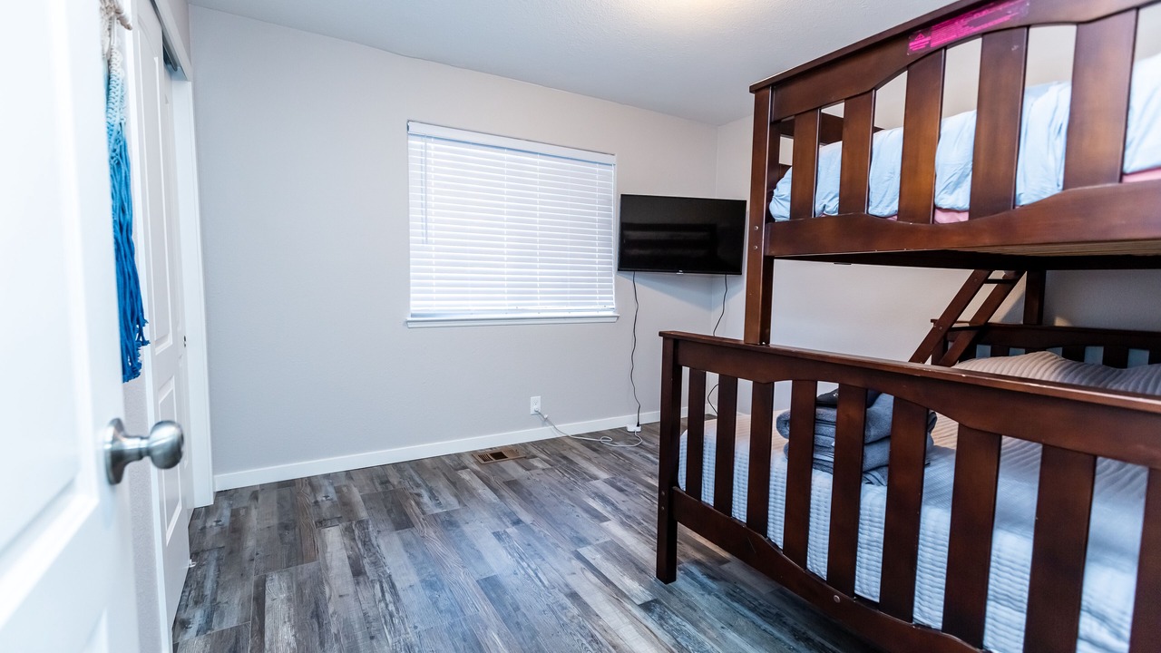 Photo of Bedroom in Cedar Ridge