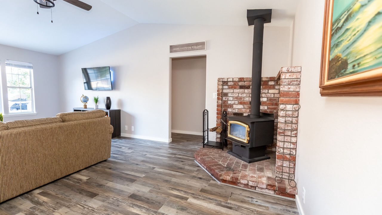 Photo of Livingroom in Cedar Ridge