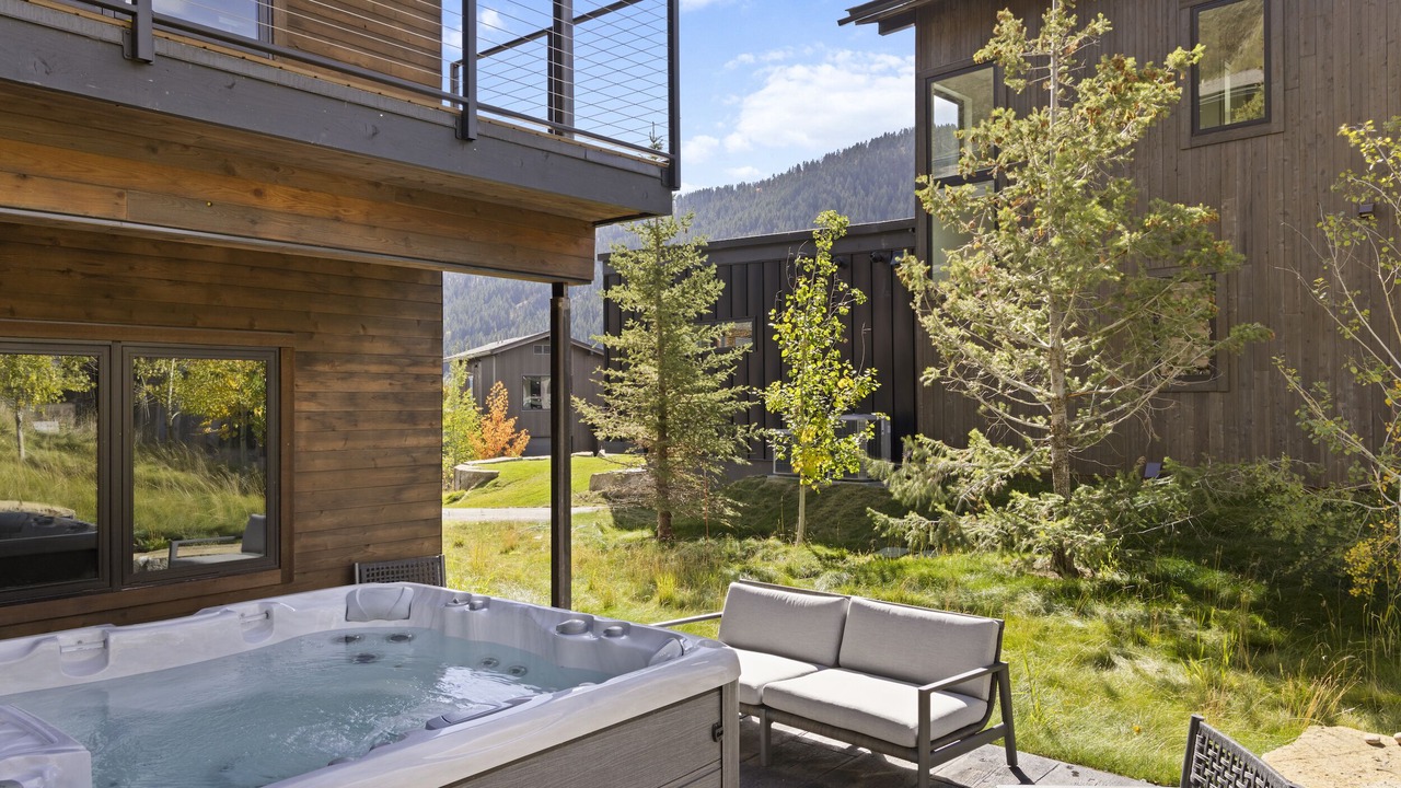 Photo of Others in Hoback Junction