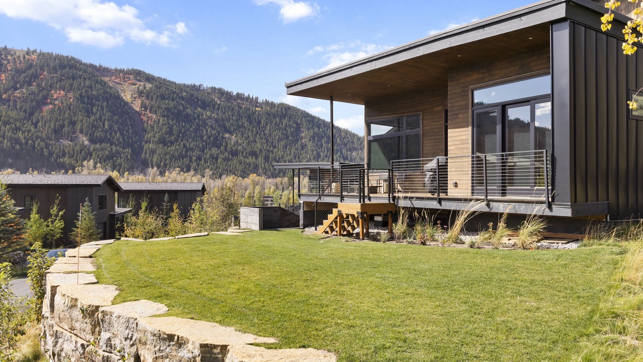 Photo of Patio Balcony in Hoback Junction