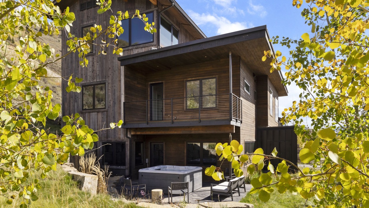 Photo of Others in Hoback Junction