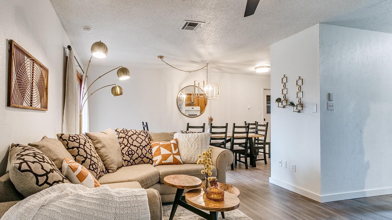 Photo of Livingroom in Norman